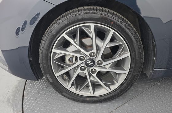 Hyundai AVANTE 1.6 Smart Choice — пробег 129 837 км — фото 5 из 5