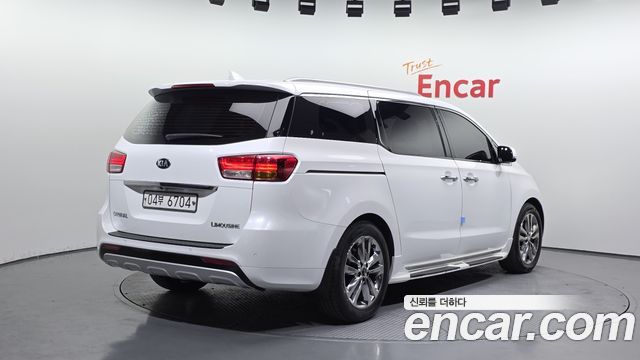 Kia Carnival из Кореи Encar