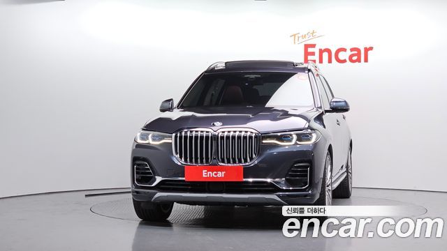 BMW X7 xDrive 30d Design Pure Excellent 6-Seater — пробег 148 843 км — фото 3 из 5