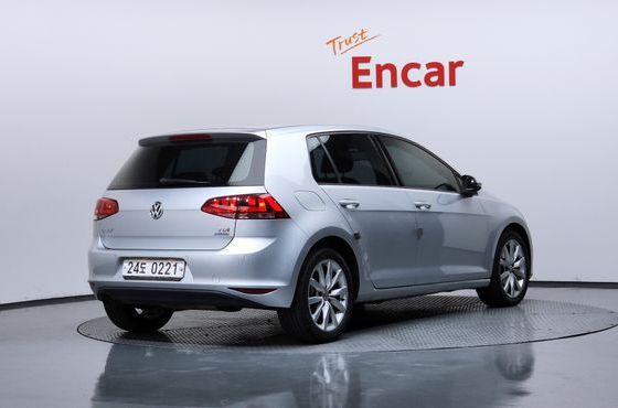 Volkswagen Golf 1.6 TDI — пробег 105 810 км — фото 2 из 5