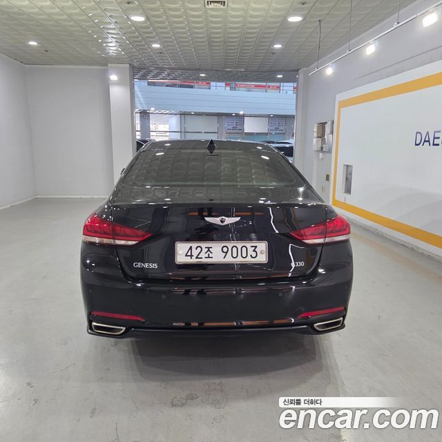Hyundai Genesis из Кореи Encar