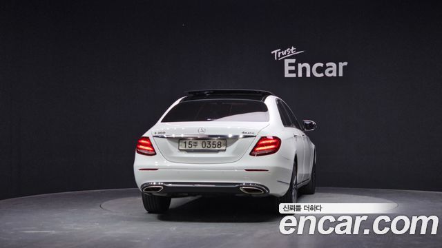 Mercedes-Benz E-Class из Кореи Encar