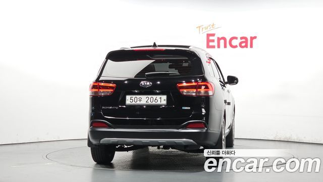 Kia Sorento Diesel 2.0 2WD Prestige — пробег 81 794 км — фото 4 из 5