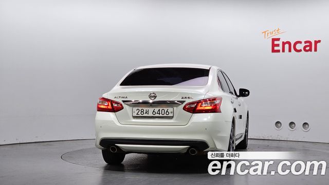 Nissan Altima из Кореи Encar