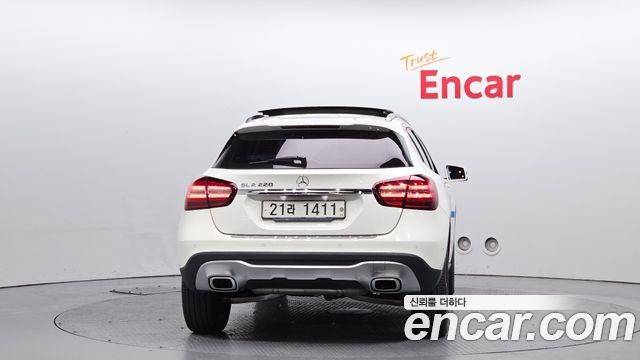 Mercedes-Benz GLA-Class из Кореи Encar