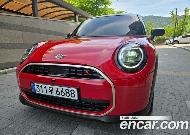 Mini Cooper 5 Door Favoured — пробег 5 470 км — фото 2 из 5