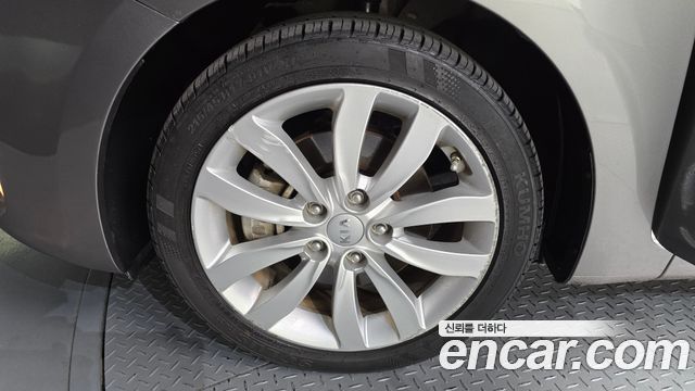 Kia Carens 1.7 VGT Trendy — пробег 186 210 км — фото 5 из 5
