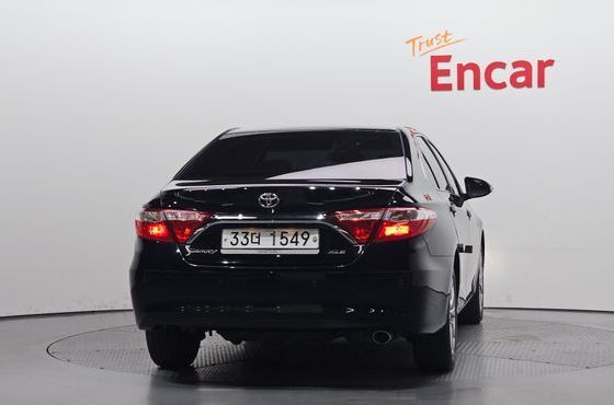 Toyota Camry 2.5 XLE — пробег 87 780 км — фото 4 из 5