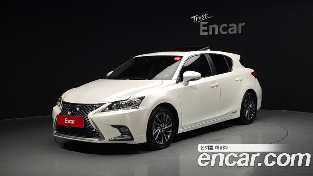 Lexus CT200h из Кореи Encar