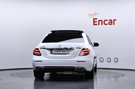 Mercedes-Benz E-Class E450 4MATIC Exclusive — пробег 95 839 км — фото 4 из 5