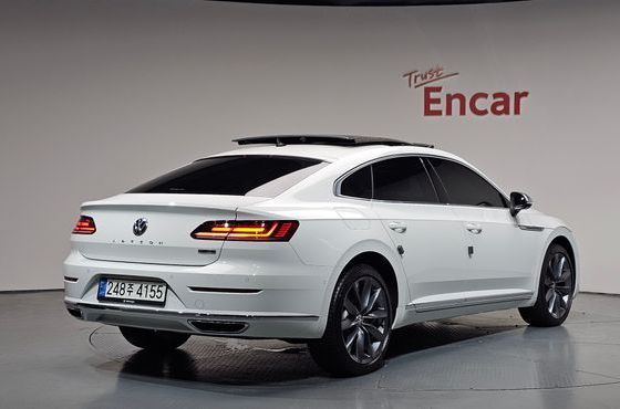 Volkswagen Arteon 2.0 TDI Presige 4Motion — пробег 47 650 км — фото 2 из 5