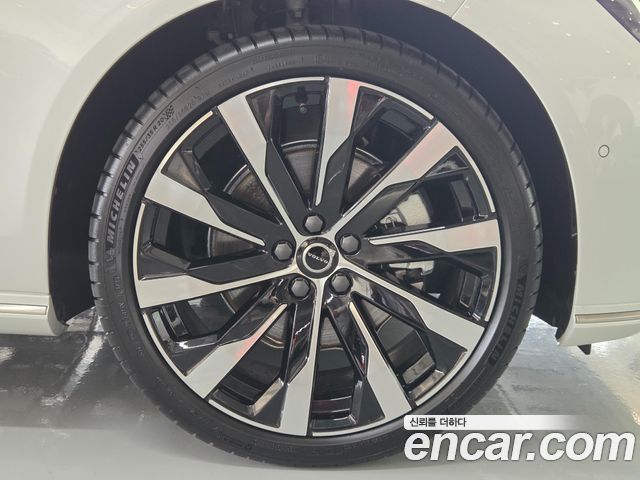 Volvo S90 из Кореи Encar