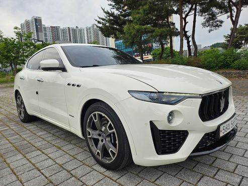 Maserati Levante 3.0 AWD GranSport — пробег 158 070 км — фото 3 из 5