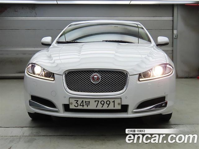 Jaguar XF 2.0 Luxury X250 — пробег 104 998 км — фото 2 из 5