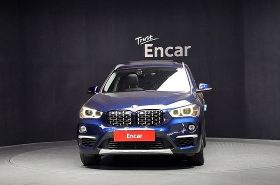 BMW X1 xDrive 20d xLine — пробег 64 185 км — фото 3 из 5