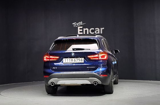 BMW X1 xDrive 20d xLine — пробег 64 185 км — фото 4 из 5