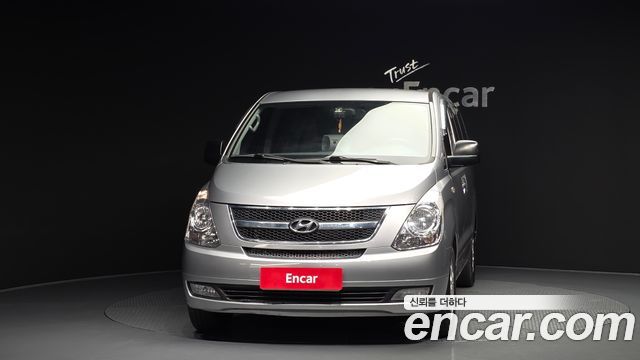 Hyundai Starex 11-Seater Wagon CVX Luxury — пробег 111 661 км — фото 3 из 5
