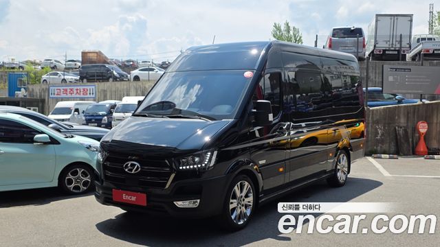 Hyundai Solati 11-Seater Luxury — пробег 15 528 км — фото 1 из 5