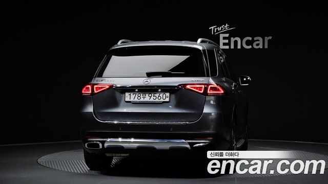 Mercedes-Benz GLE-Class GLE300d 4MATIC — пробег 36 890 км — фото 4 из 5