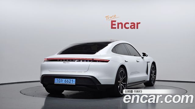 Porsche Taycan из Кореи Encar
