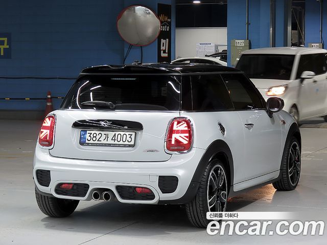 Mini Cooper JCW 3rd Generation — пробег 35 746 км — фото 4 из 5