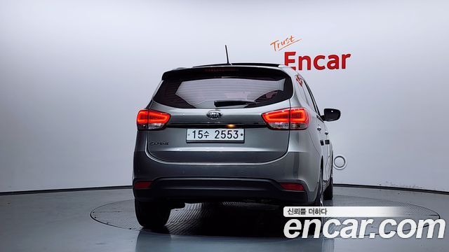 Kia Carens из Кореи Encar