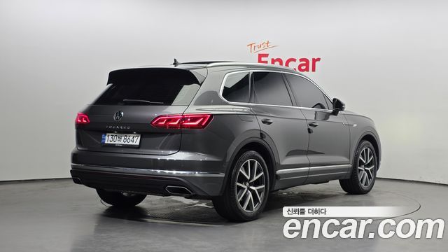 Volkswagen Touareg 3.0 TDI Prestige — пробег 51 716 км — фото 2 из 5