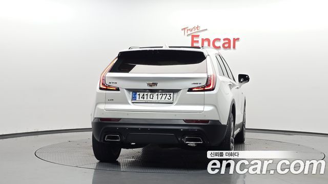Cadillac XT4 из Кореи Encar