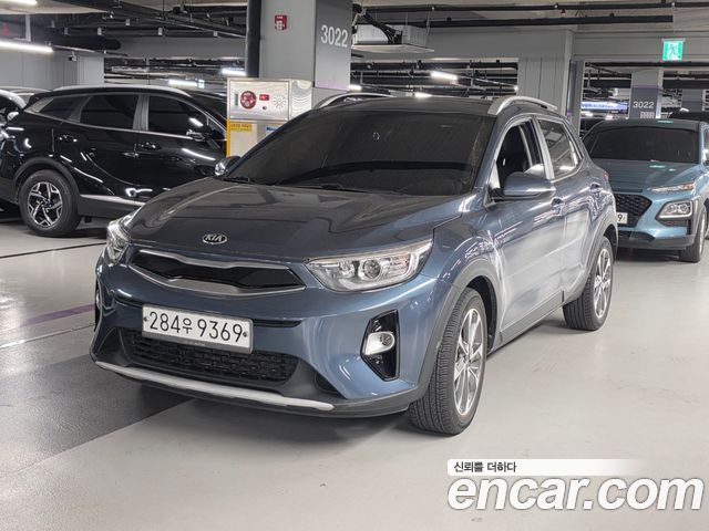 Kia Stonic из Кореи Encar