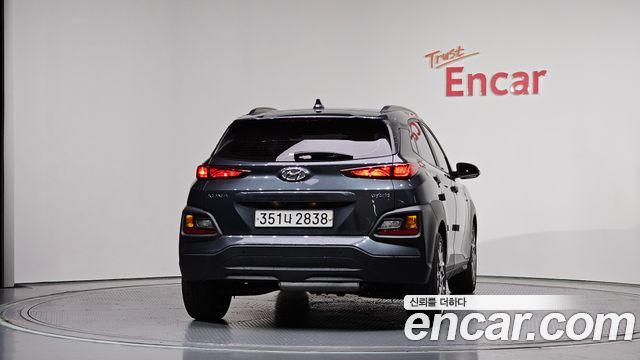 Hyundai Kona из Кореи Encar