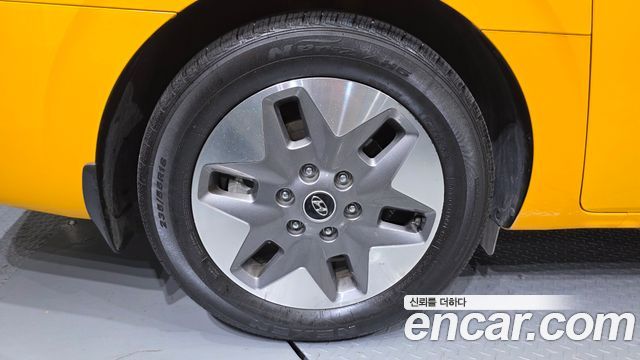 Hyundai Staria из Кореи Encar