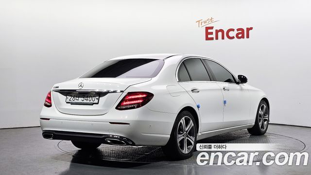 Mercedes-Benz E-Class из Кореи Encar