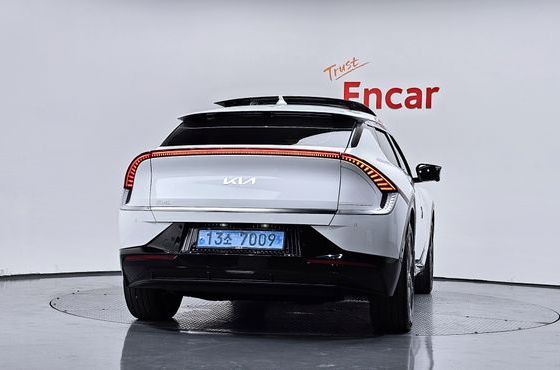 Kia EV6 Long Range Earth — пробег 17 327 км — фото 4 из 5