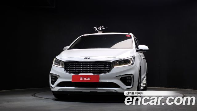 Kia Carnival из Кореи Encar