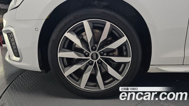 Audi A4 из Кореи Encar