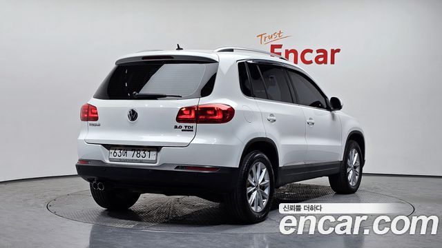 Volkswagen Tiguan 2.0 TDI Comfort 5N — пробег 315 630 км — фото 2 из 5