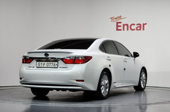 Lexus ES Supreme XV60 — пробег 159 871 км — фото 2 из 5