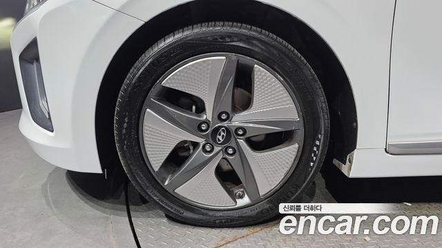 Hyundai Ioniq из Кореи Encar
