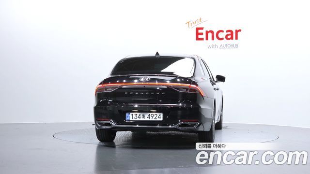 Hyundai Grandeur из Кореи Encar