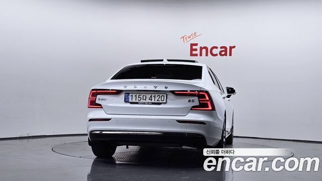 Volvo S60 из Кореи Encar