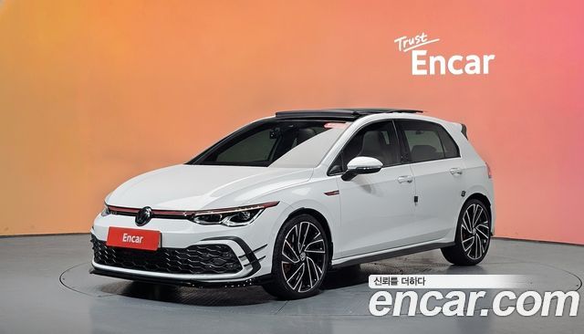 Volkswagen Golf 2.0 GTI — пробег 10 426 км — фото 1 из 5