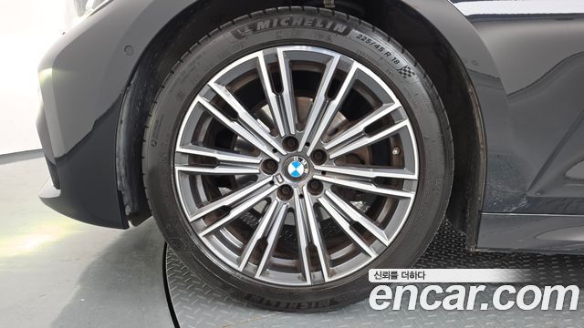 BMW 3-Series из Кореи Encar