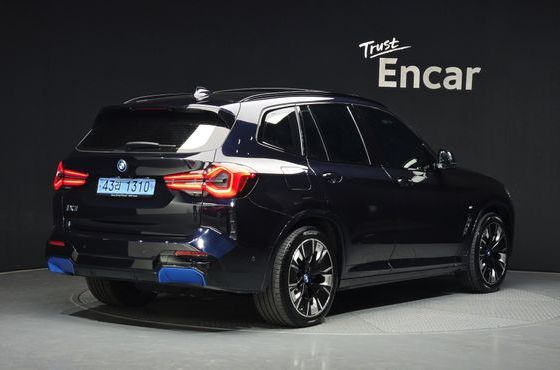 BMW iX3 M Sports — пробег 38 729 км — фото 2 из 5