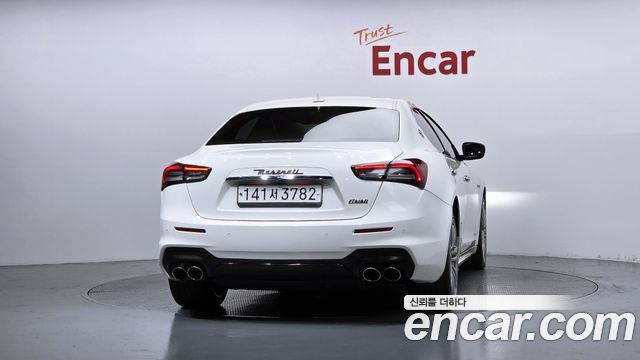 Maserati Ghibli из Кореи Encar