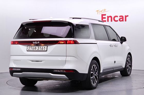 Kia Carnival 9-Seater Prestige — пробег 86 359 км — фото 2 из 5