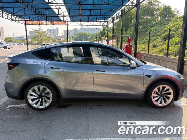 Tesla Model Y Long Range AWD — пробег 8 500 км — фото 4 из 5