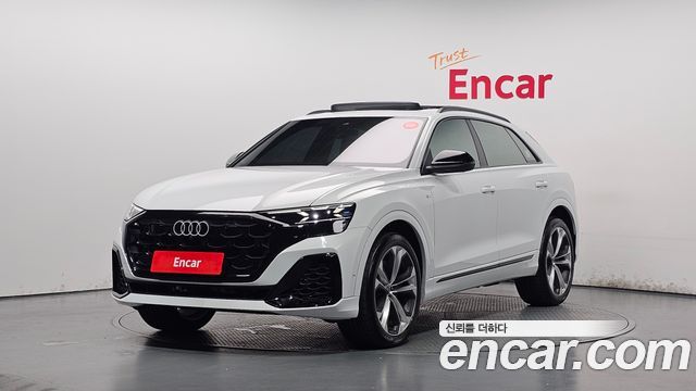 Audi Q8 55 TFSI Quattro Premium — пробег 1 827 км — фото 1 из 5