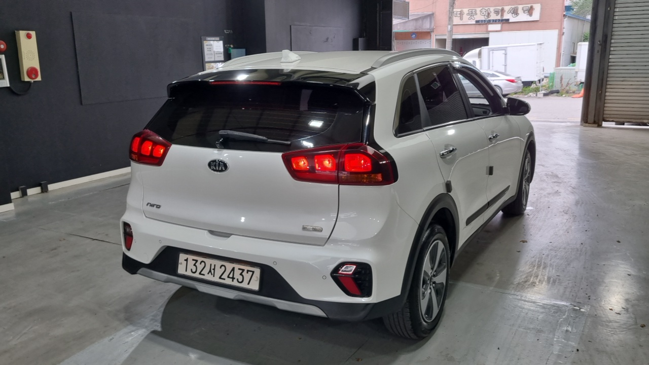 Kia Niro из Кореи Encar