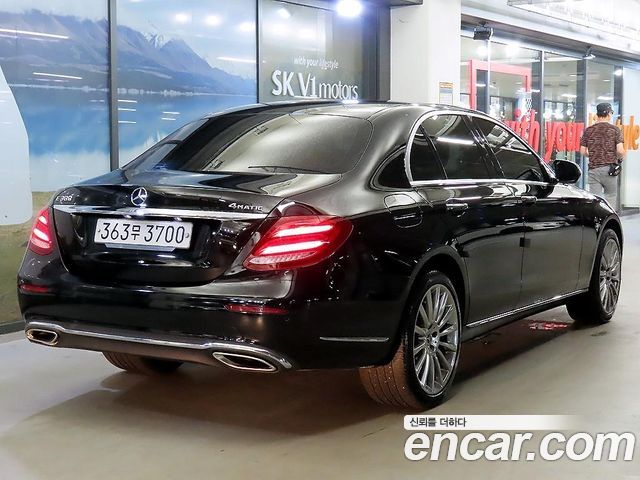 Mercedes-Benz E-Class из Кореи Encar
