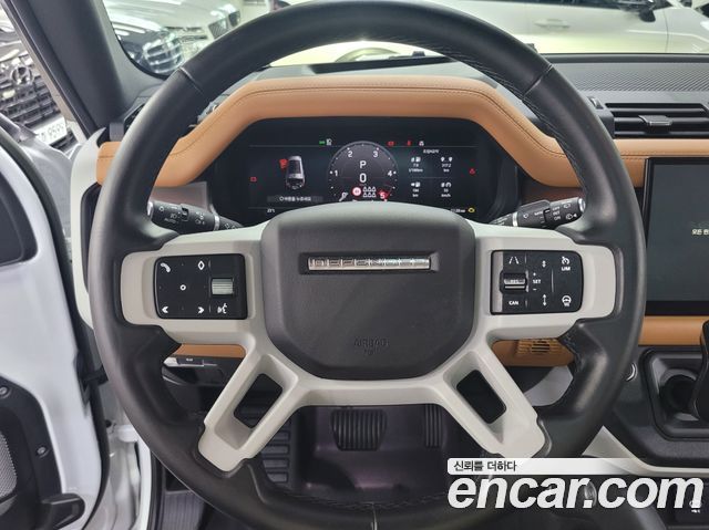 Land Rover Defender 130 D300 X-Dynamic HSE — пробег 28 212 км — фото 4 из 5